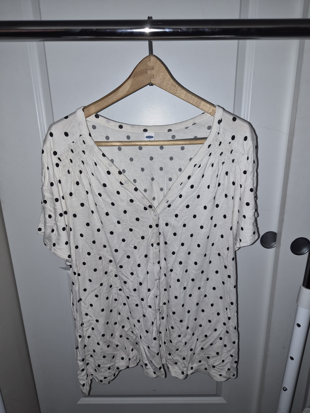 Old Navy Cream White Polka Dot V-Neck Button Blouse